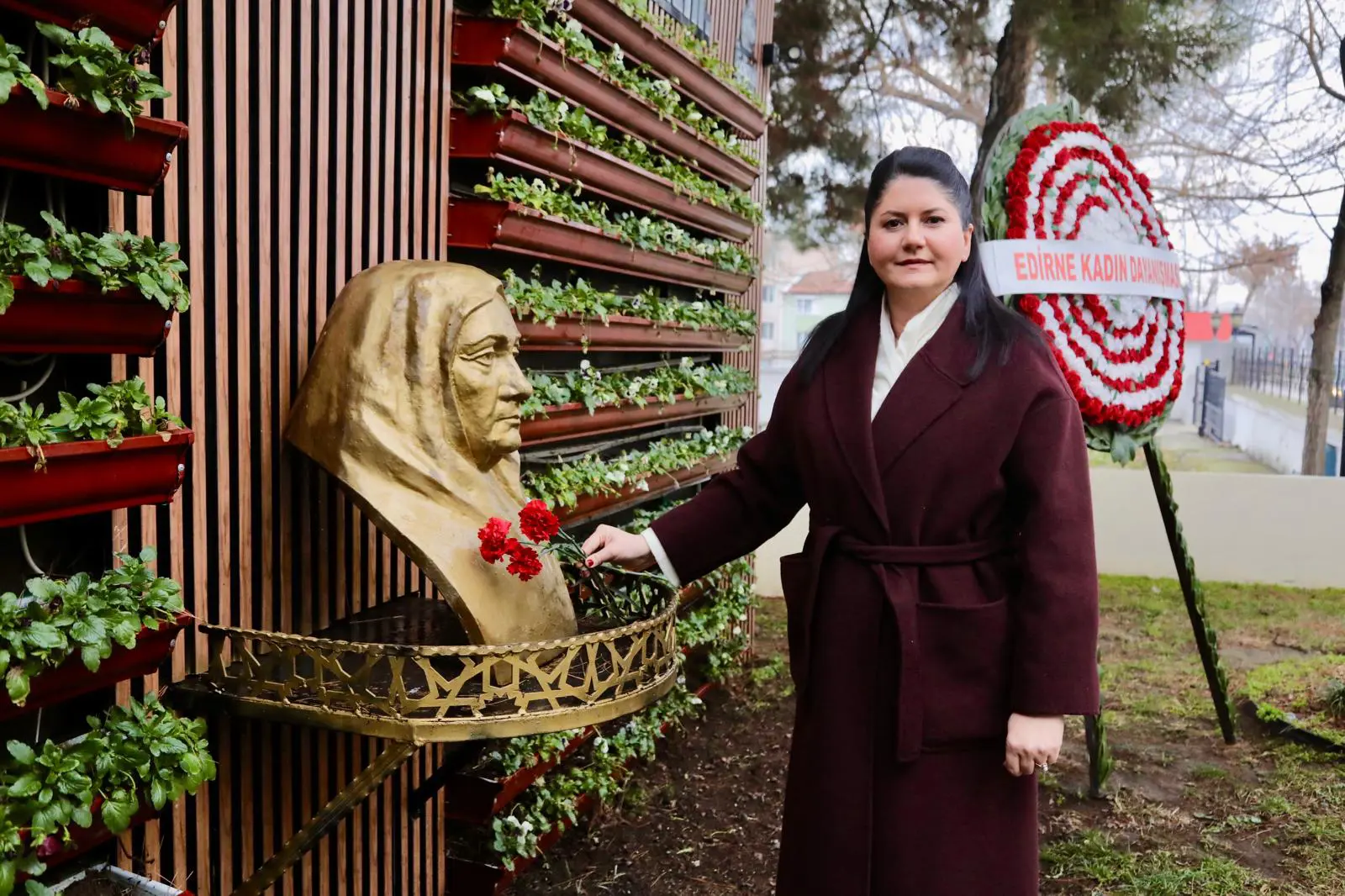 BAŞKAN GENCAN’DAN ZÜBEYDE HANIM HUZURUNDA "CUMHURİYET VE ATATÜRK" MESAJI